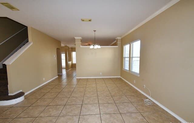 3-bedroom rental at 8834 Ridgefront in San Antonio, TX — photo 2