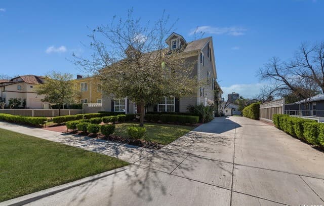 3-bedroom rental at 158 Katherine Ct Unit C in San Antonio, TX — photo 3