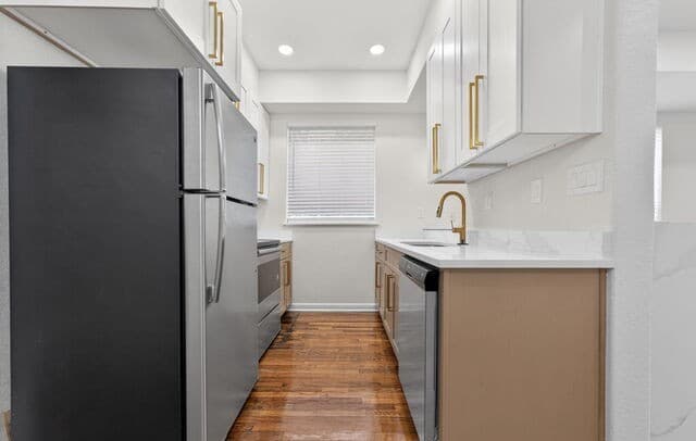 1-bedroom rental at 1635 W Mulberry Ave Unit 103 in San Antonio, TX — photo 5