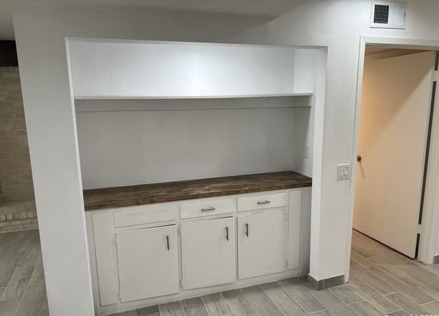 3-bedroom rental at 7500 Callaghan Unit 182 in San Antonio, TX — photo 5