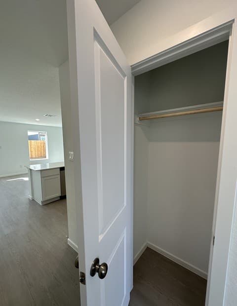 3-bedroom rental at 6751 Pumice Place in Elmendorf, TX — photo 5