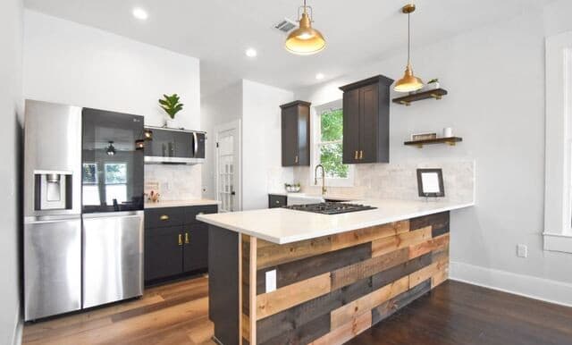 3-bedroom rental at 823 N Palmetto in San Antonio TX