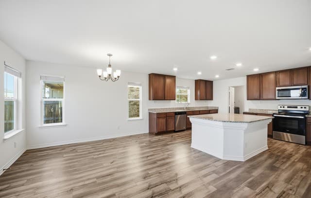 4-bedroom rental at 11331 Edelweiss in San Antonio, TX — photo 5