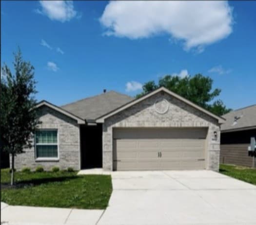 3-bedroom rental at 15027 Harbor Landing in Von Ormy TX