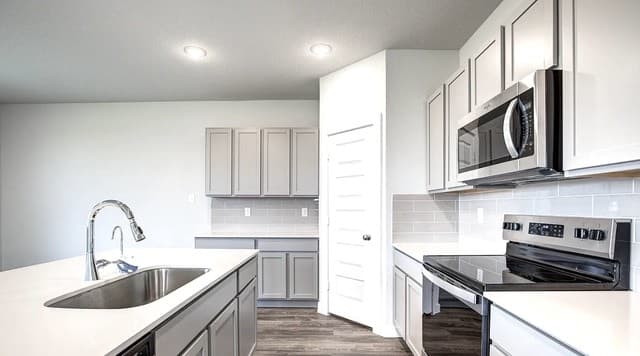 4-bedroom rental at 2563 Rambo Dr. in San Antonio, TX — photo 3