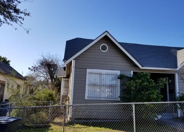 1-bedroom rental at 2238 Interstate 35 in San Antonio TX