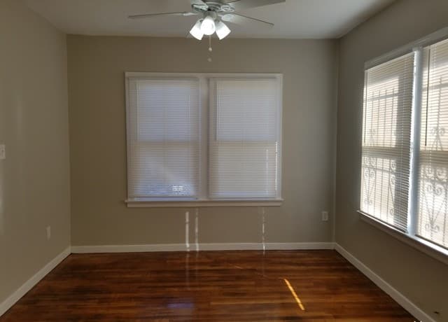 1-bedroom rental at 2238 Interstate 35 in San Antonio, TX — photo 3