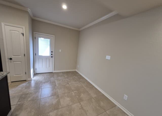 3-bedroom rental at 6426 Marcel Way Unit 102 in San Antonio, TX — photo 5