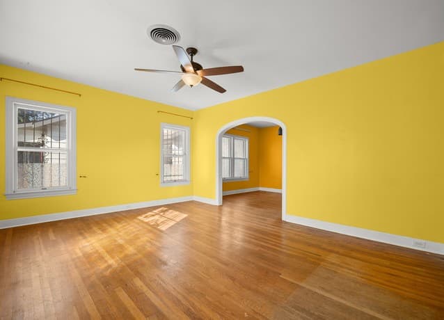 3-bedroom rental at 1627 Schley in San Antonio, TX — photo 4