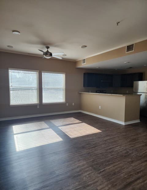 3-bedroom rental at 4847 Brandeis Unit 3101 in San Antonio TX