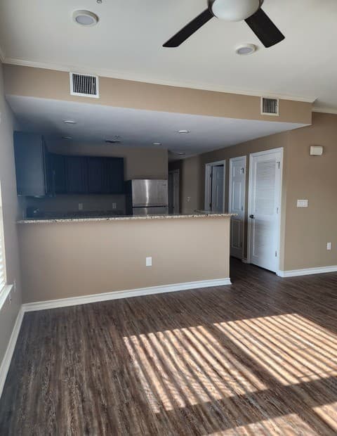 3-bedroom rental at 4847 Brandeis Unit 3101 in San Antonio, TX — photo 4