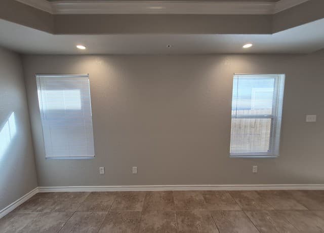 3-bedroom rental at 6406 Luglio Lane Unit 104 in San Antonio, TX — photo 3
