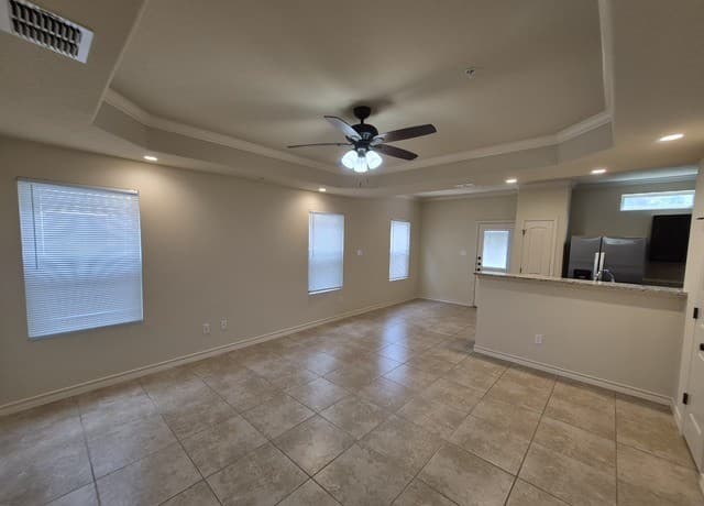 3-bedroom rental at 6526 Marcel Way Unit 104 in San Antonio, TX — photo 2