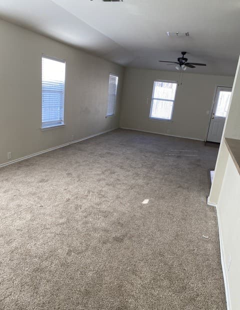 3-bedroom rental at 5244 Brookline in Schertz, TX — photo 2
