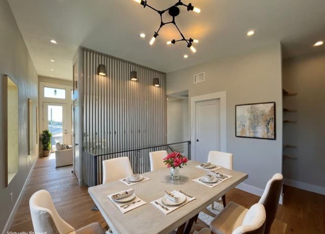 2-bedroom rental at 1107 S Cherry St. in San Antonio, TX — photo 3