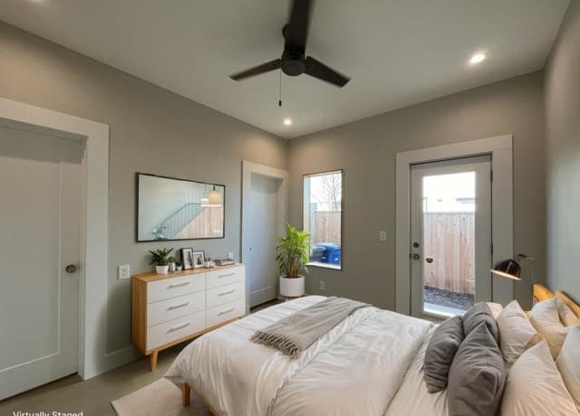 2-bedroom rental at 1107 S Cherry St. in San Antonio, TX — photo 5