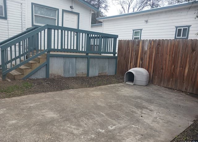 1-bedroom rental at 212 Mclane Unit B in San Antonio TX