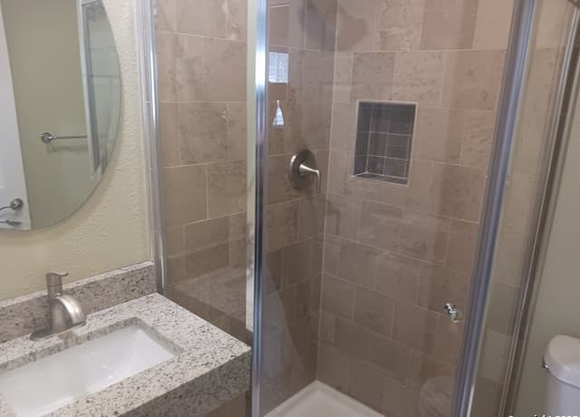 1-bedroom rental at 212 Mclane Unit B in San Antonio, TX — photo 3