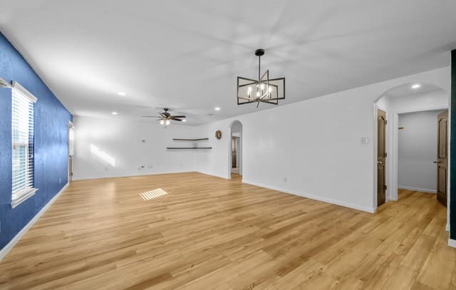 4-bedroom rental at 7319 Turnbow in San Antonio, TX — photo 3