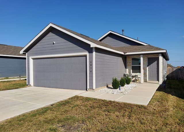 3-bedroom rental at 6814 Willow Lnd in Converse, TX — photo 2