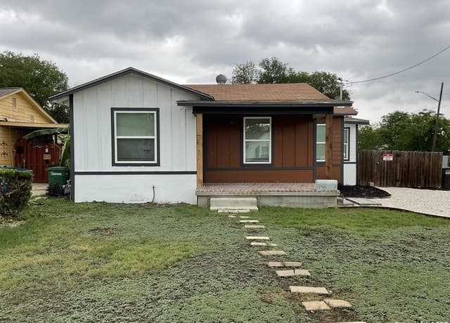 3-bedroom rental at 2703 Menchaca Unit A in San Antonio TX