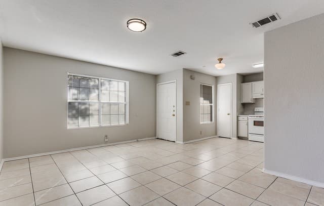 3-bedroom rental at 4711 Gavlick Farm in San Antonio, TX — photo 5