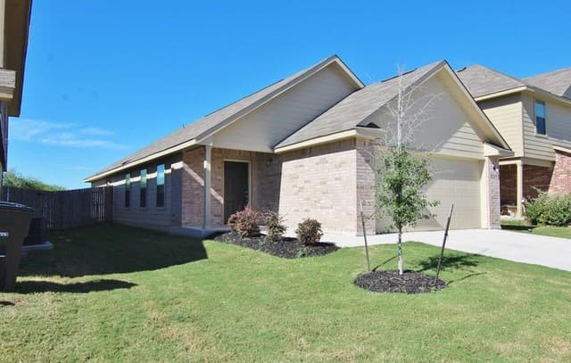 3-bedroom rental at 7527 Spanish Dagger in San Antonio TX
