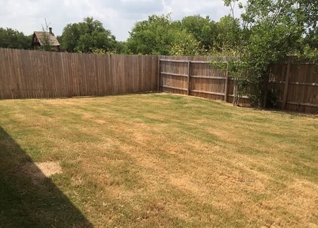 3-bedroom rental at 7527 Spanish Dagger in San Antonio, TX — photo 2