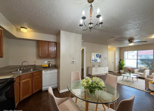 1-bedroom rental at 6306 Queens Castle Unit 4 in San Antonio, TX — photo 4