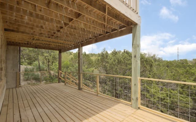 7-bedroom rental at 12307 Van De Carr in Helotes, TX — photo 2