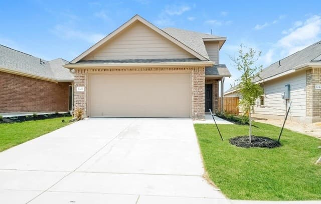 3-bedroom rental at 10411 Green Branch in San Antonio TX