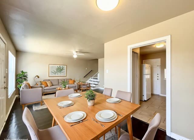 2-bedroom rental at 245 Deerwood Dr in San Antonio, TX — photo 4
