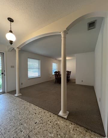 3-bedroom rental at 1735 Donaldson Ave in San Antonio, TX — photo 5