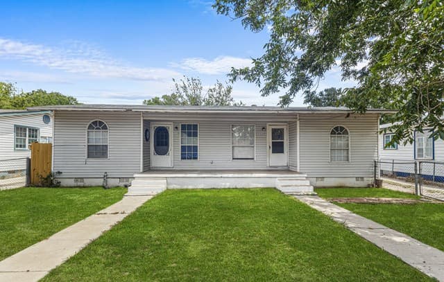 2-bedroom rental at 1119 Fenfield in San Antonio TX