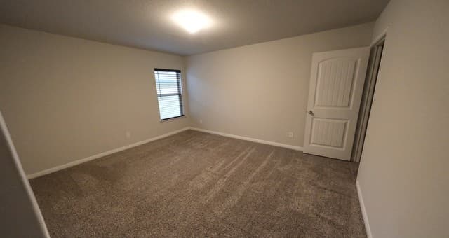 4-bedroom rental at 10335 Midsummer in Converse, TX — photo 4