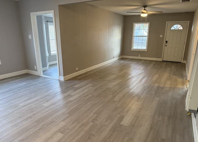 3-bedroom rental at 1345 W Hollywood in San Antonio, TX — photo 5