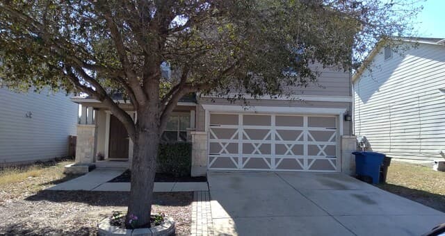 3-bedroom rental at 8755 Sunview Park in San Antonio, TX — photo 2