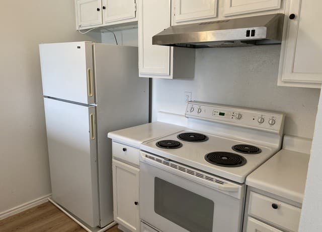 1-bedroom rental at 4949 Hamilton Wolfe Unit 5201 in San Antonio, TX — photo 5
