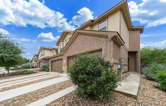 3-bedroom rental at 7106 Faith Way Unit 102 in San Antonio TX