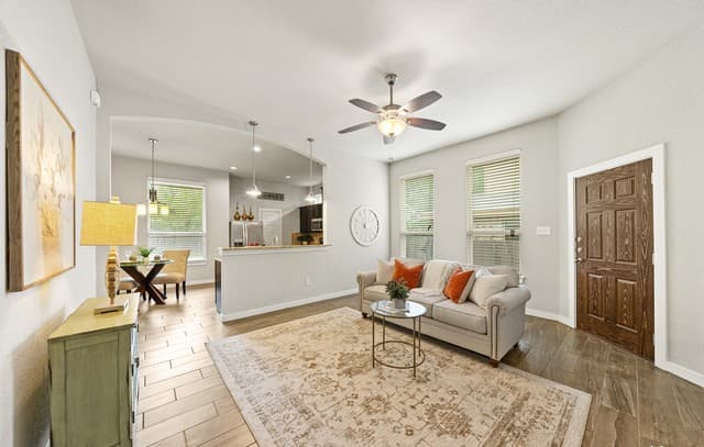 3-bedroom rental at 7106 Faith Way Unit 102 in San Antonio, TX — photo 4