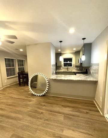 2-bedroom rental at 329 Taft Blvd in San Antonio, TX — photo 5
