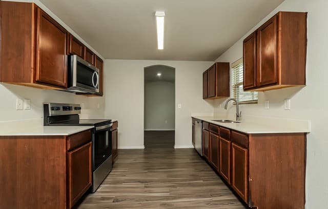 3-bedroom rental at 10726 Goose Way in San Antonio TX