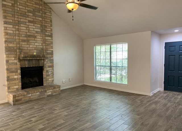 3-bedroom rental at 8631 Quail Whisper in San Antonio, TX — photo 2