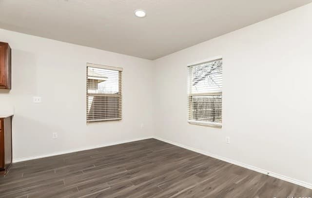 4-bedroom rental at 10511 Goose Way in San Antonio, TX — photo 3