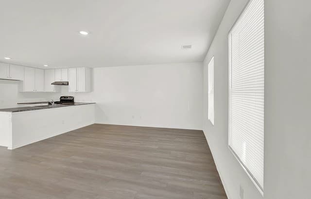 4-bedroom rental at 7371 Cultivator Way in San Antonio, TX — photo 3