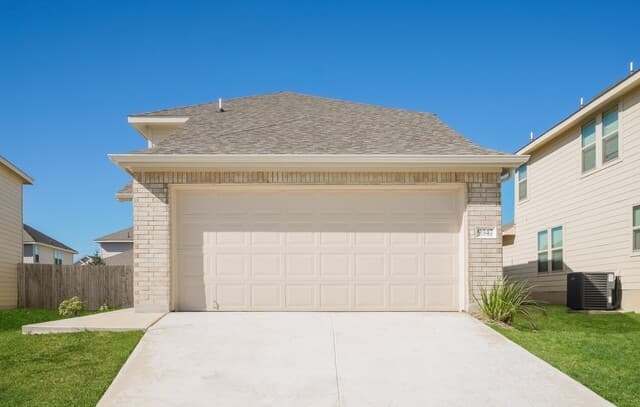 3-bedroom rental at 9347 Evening Shade Court in San Antonio TX
