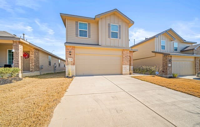 4-bedroom rental at 5830 Cosmic Crisp in San Antonio, TX — photo 3