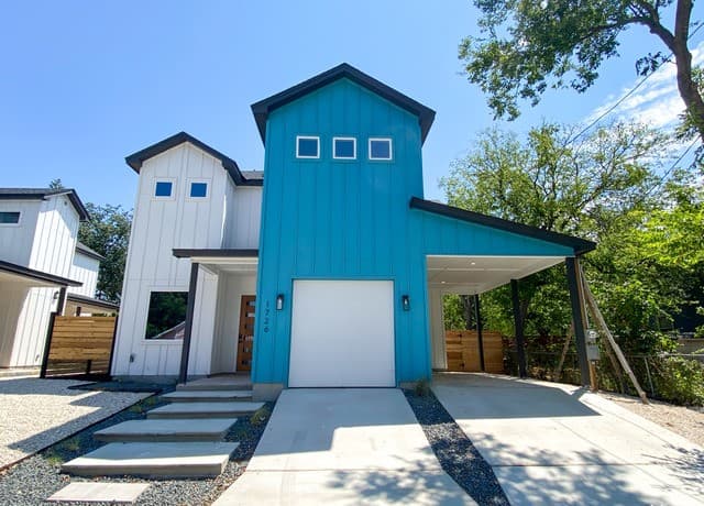 3-bedroom rental at 1726 N Olive St in San Antonio, TX — photo 2