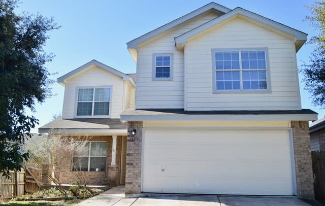4-bedroom rental at 7123 Hallie in San Antonio TX
