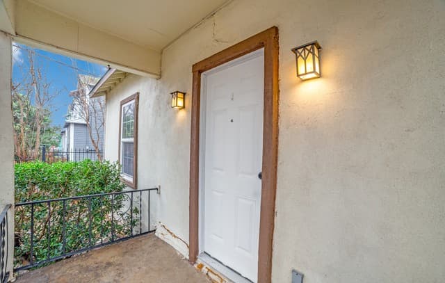 1-bedroom rental at 415 Kendall St in San Antonio, TX — photo 4